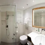Hachinger Hof 4*