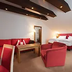 Hachinger Hof Hotel 4*
