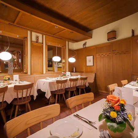 Hachinger Hof 4*