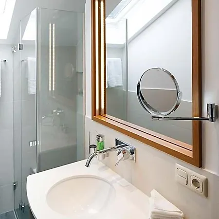 Hachinger Hof 4*