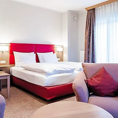Ξενοδοχείο Hachinger Hof 4*